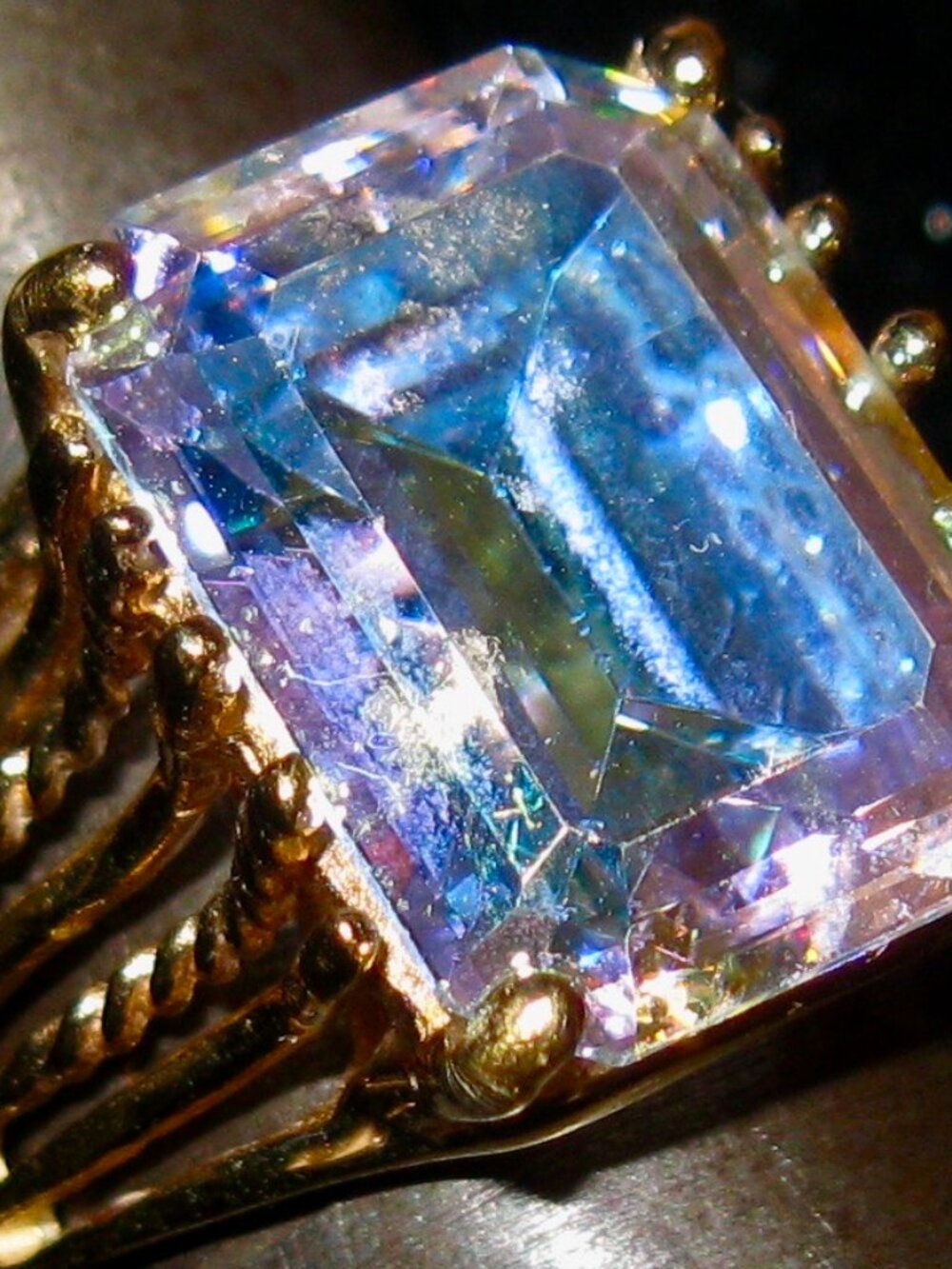 KIRKS FOLLY VINTAGE/SIGNED ARORA ICE (Aurora Borealis) stone ring in gold tone